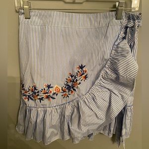 Mini skirt.